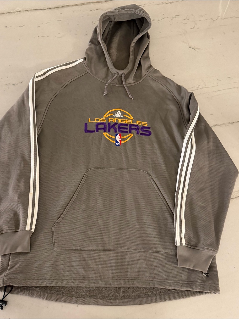 Vintage 2K Adidas NBA Fusion Los Angeles Lakers Basketball Mens Size Large Gray